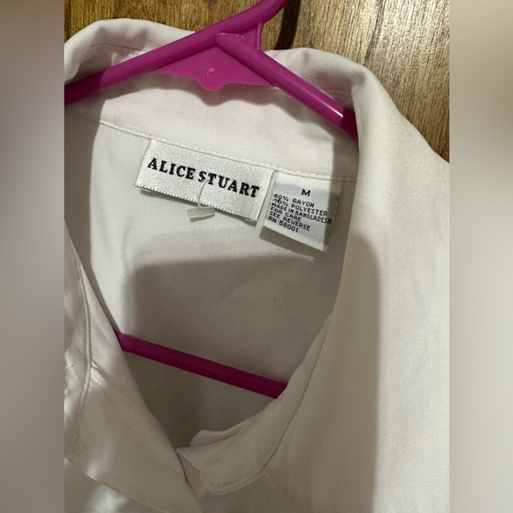 Alice Stuart White Button down Shirt sleeve with flap pockets - Picture 5 of 5